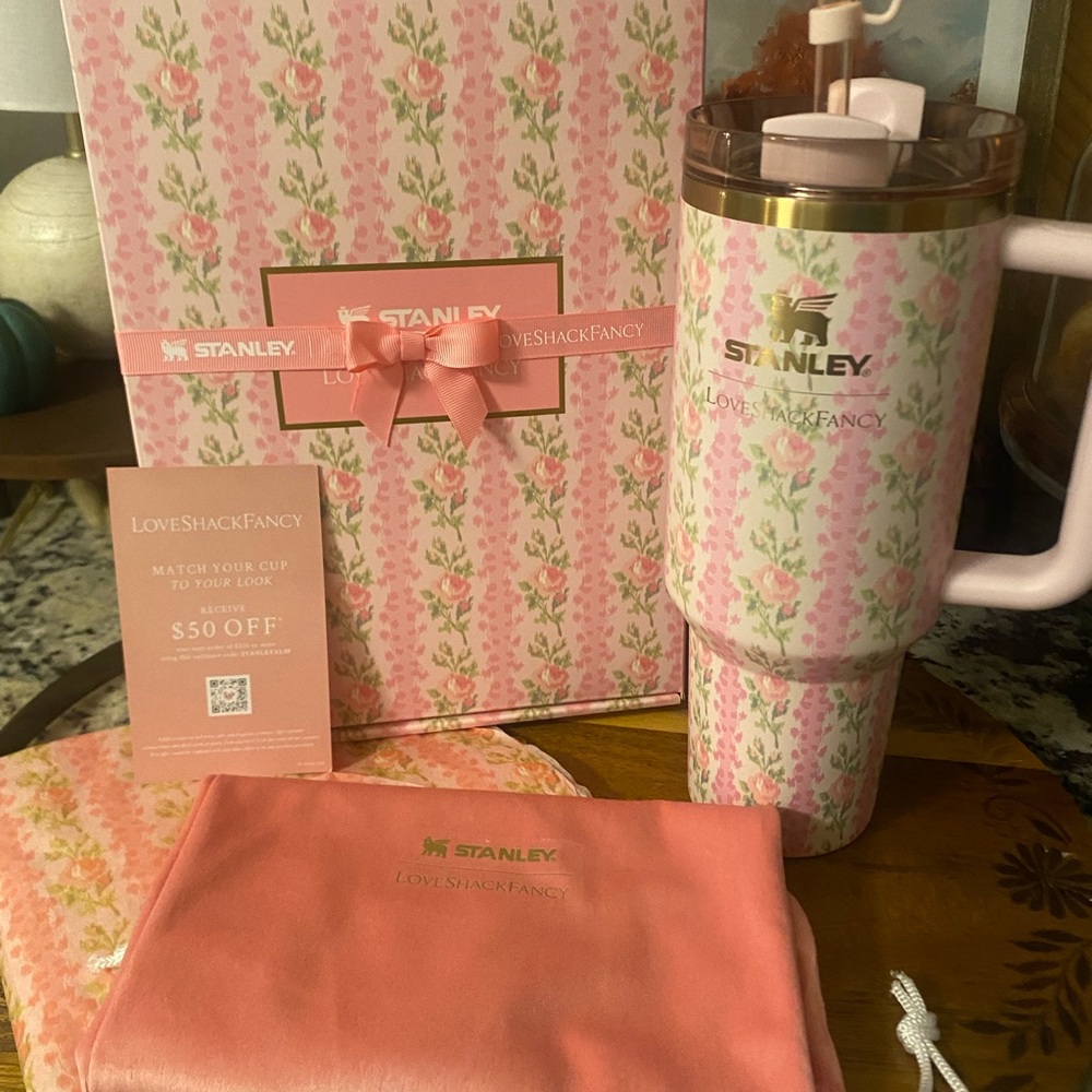NEW Love Shack Fancy 40 oz Stanley Quencher Tumbler